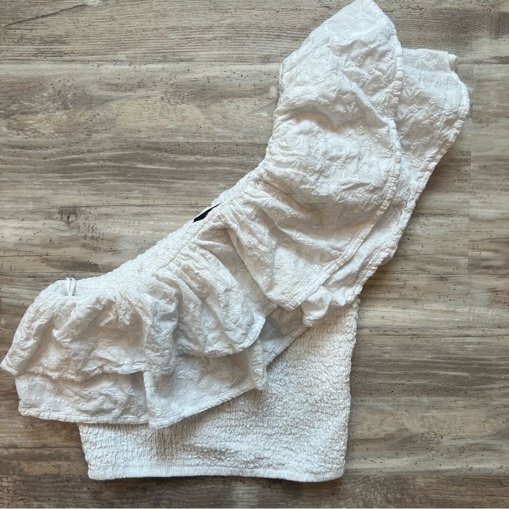 Abercrombie & Fitch White Eyelet Crop Top